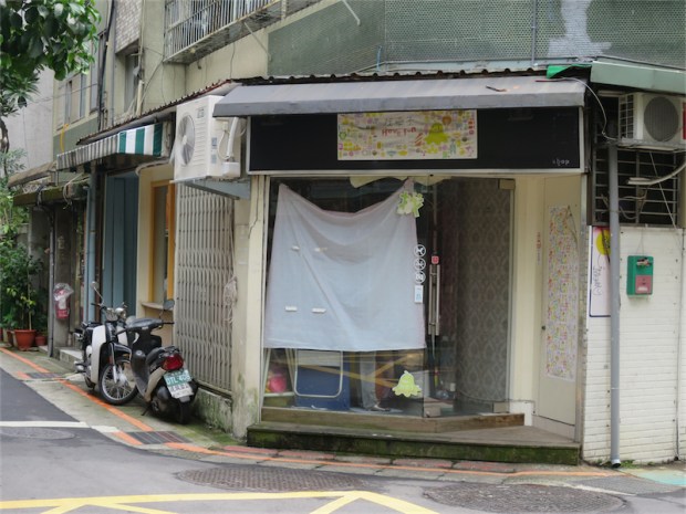 02-%e5%85%b1%e7%8a%af-%e6%92%92%e5%ac%8c%e5%a5%b3%e4%ba%ba%e6%9c%80%e5%a5%bd%e5%91%bd-%e5%8f%b0%e7%81%a3%e5%a0%b4%e6%99%af%e9%81%8a-08