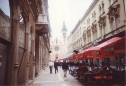 03-%e6%b3%a2%e6%96%af%e5%b0%bc%e4%ba%9e-01